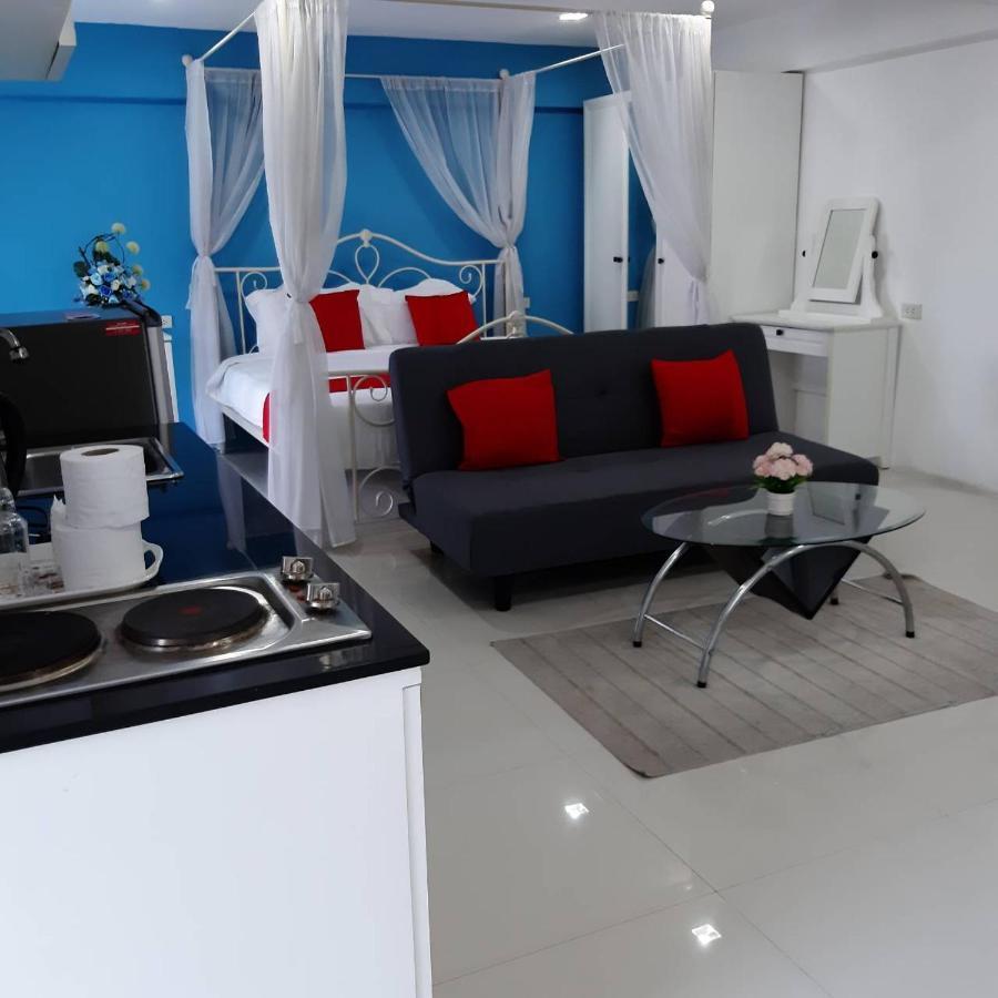 Slt Apartment Банкок Екстериор снимка